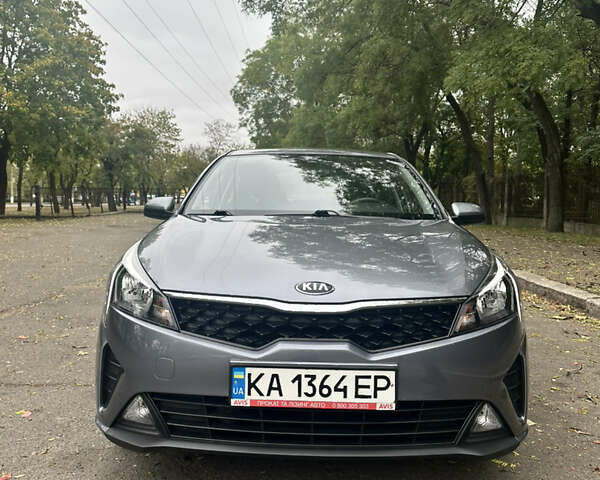 Серый Киа Рио, объемом двигателя 1.37 л и пробегом 57 тыс. км за 13800 $, фото 1 на Automoto.ua