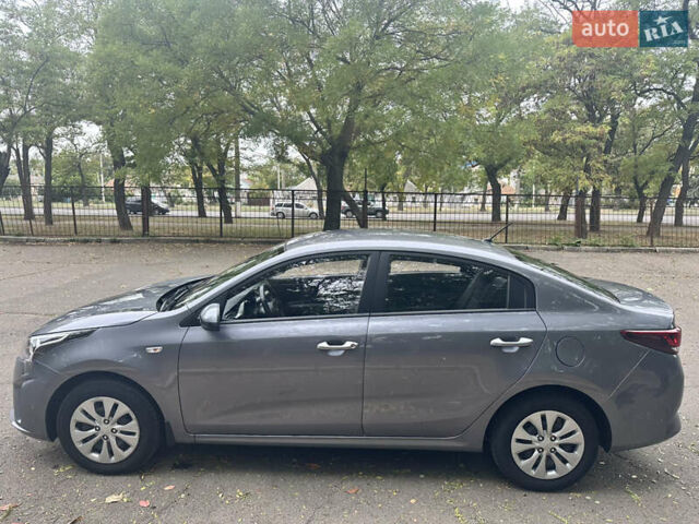 Серый Киа Рио, объемом двигателя 1.37 л и пробегом 57 тыс. км за 13800 $, фото 5 на Automoto.ua