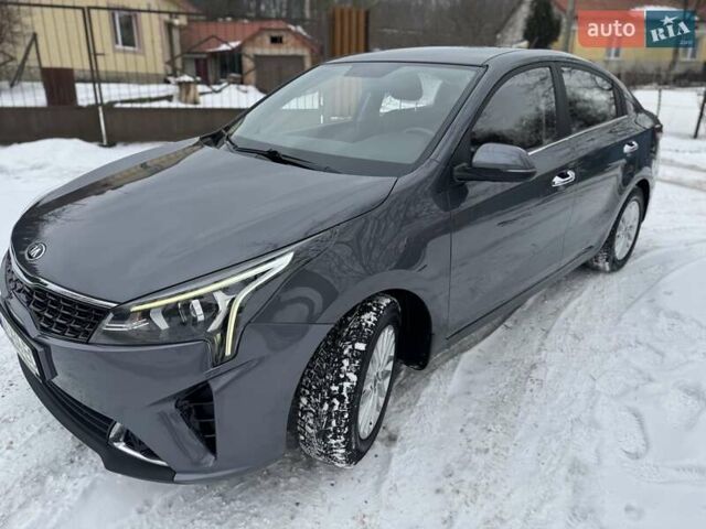 Сірий Кіа Ріо, об'ємом двигуна 1.59 л та пробігом 125 тис. км за 13800 $, фото 1 на Automoto.ua