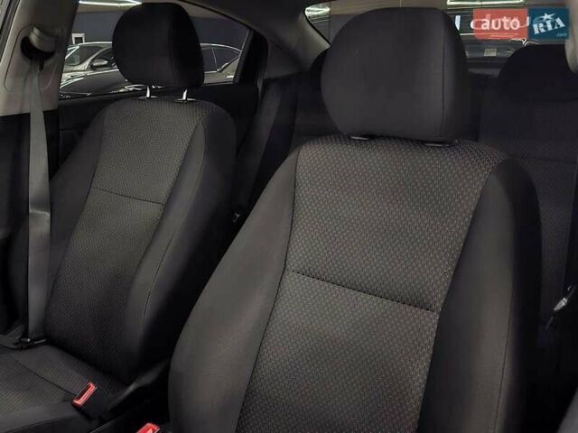 Сірий Кіа Ріо, об'ємом двигуна 1.37 л та пробігом 60 тис. км за 13999 $, фото 13 на Automoto.ua