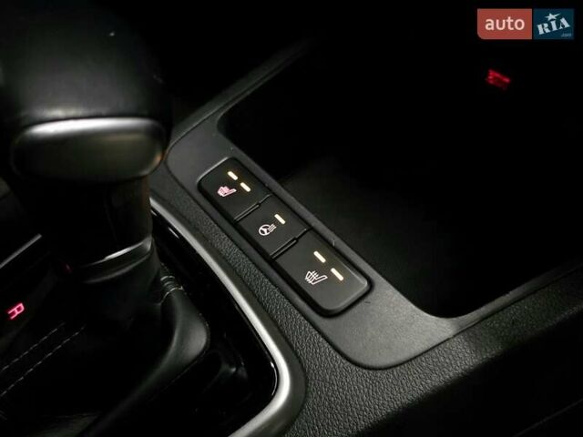 Сірий Кіа Ріо, об'ємом двигуна 1.37 л та пробігом 60 тис. км за 13999 $, фото 25 на Automoto.ua