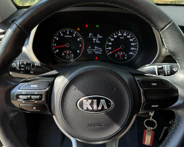Серый Киа Рио, объемом двигателя 1.37 л и пробегом 78 тыс. км за 13600 $, фото 10 на Automoto.ua