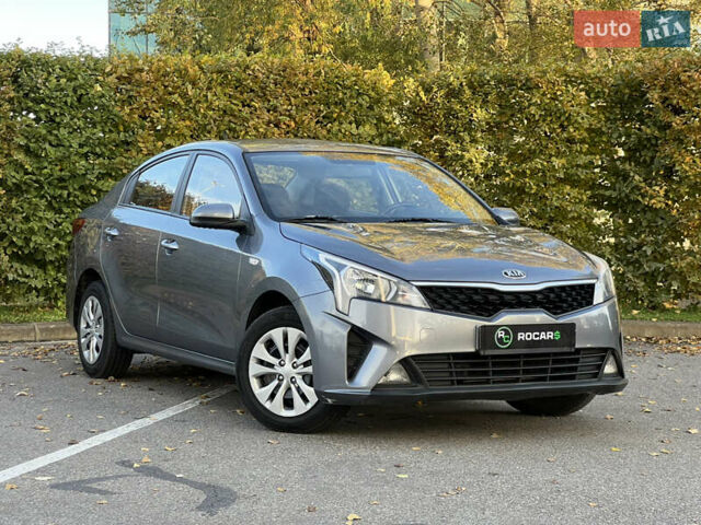Серый Киа Рио, объемом двигателя 1.37 л и пробегом 87 тыс. км за 13500 $, фото 1 на Automoto.ua