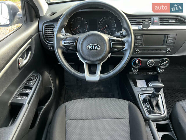 Серый Киа Рио, объемом двигателя 1.37 л и пробегом 87 тыс. км за 13500 $, фото 33 на Automoto.ua