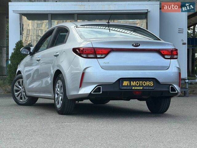Серый Киа Рио, объемом двигателя 1.37 л и пробегом 95 тыс. км за 14000 $, фото 1 на Automoto.ua