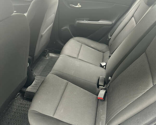 Серый Киа Рио, объемом двигателя 1.37 л и пробегом 57 тыс. км за 13800 $, фото 14 на Automoto.ua