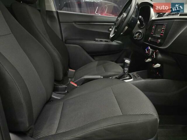 Сірий Кіа Ріо, об'ємом двигуна 1.37 л та пробігом 60 тис. км за 13999 $, фото 23 на Automoto.ua