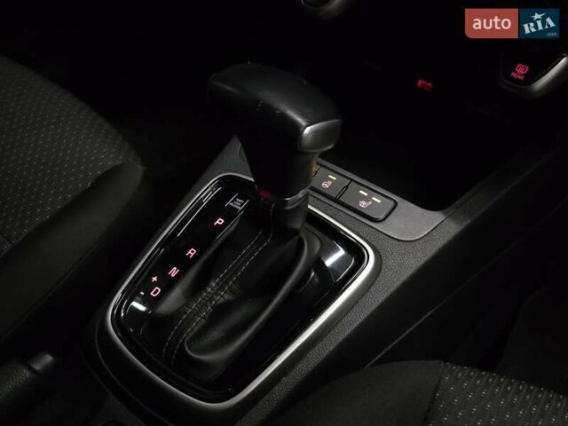 Сірий Кіа Ріо, об'ємом двигуна 1.37 л та пробігом 60 тис. км за 13999 $, фото 26 на Automoto.ua