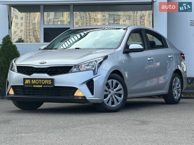 Серый Киа Рио, объемом двигателя 1.37 л и пробегом 95 тыс. км за 14000 $, фото 2 на Automoto.ua