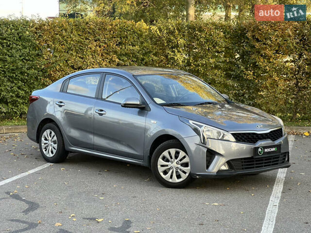 Серый Киа Рио, объемом двигателя 1.37 л и пробегом 87 тыс. км за 13500 $, фото 3 на Automoto.ua