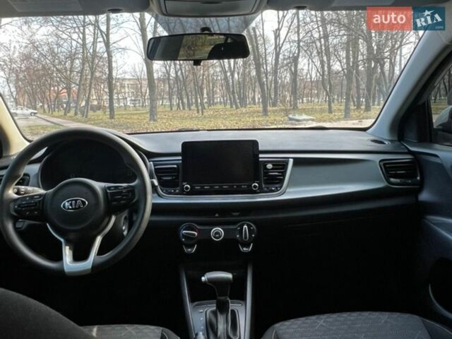 Серый Киа Рио, объемом двигателя 1.59 л и пробегом 109 тыс. км за 12200 $, фото 7 на Automoto.ua