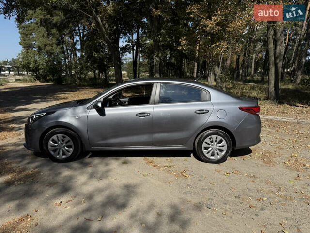 Серый Киа Рио, объемом двигателя 1.37 л и пробегом 78 тыс. км за 13600 $, фото 7 на Automoto.ua