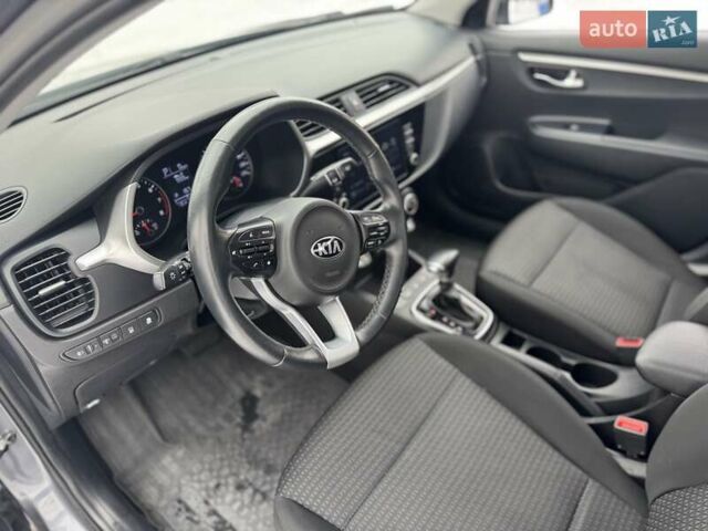 Сірий Кіа Ріо, об'ємом двигуна 1.59 л та пробігом 125 тис. км за 13800 $, фото 2 на Automoto.ua