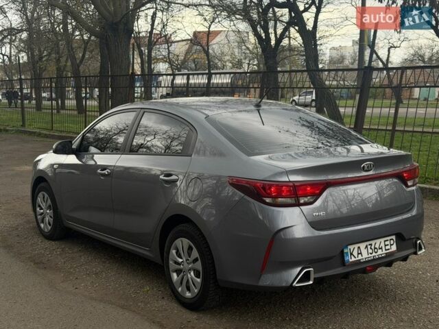 Серый Киа Рио, объемом двигателя 1.37 л и пробегом 60 тыс. км за 13800 $, фото 3 на Automoto.ua