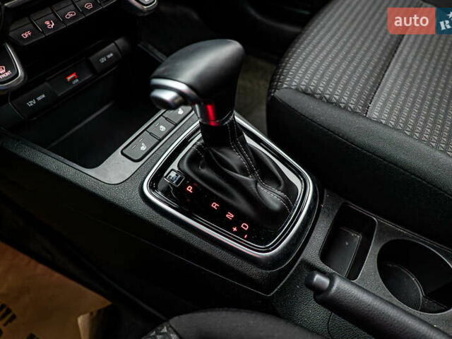 Серый Киа Рио, объемом двигателя 1.6 л и пробегом 27 тыс. км за 15859 $, фото 17 на Automoto.ua
