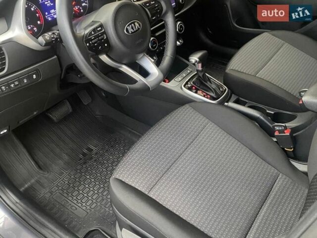 Серый Киа Рио, объемом двигателя 1.59 л и пробегом 70 тыс. км за 15300 $, фото 14 на Automoto.ua