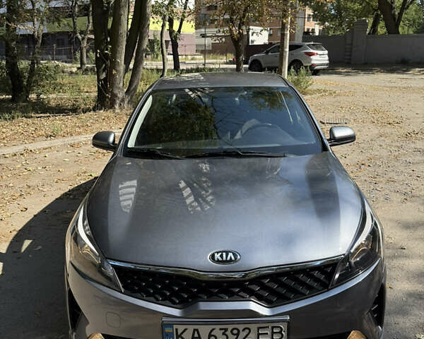 Серый Киа Рио, объемом двигателя 1.37 л и пробегом 78 тыс. км за 13600 $, фото 1 на Automoto.ua