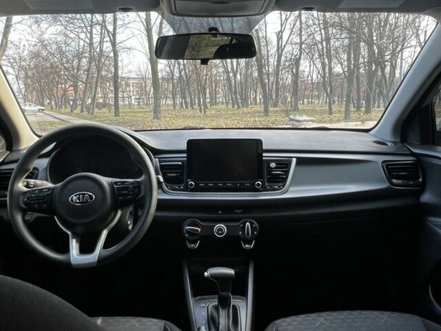 Сірий Кіа Ріо, об'ємом двигуна 1.6 л та пробігом 109 тис. км за 11800 $, фото 5 на Automoto.ua