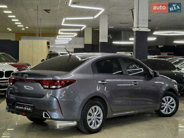 Сірий Кіа Ріо, об'ємом двигуна 1.37 л та пробігом 60 тис. км за 13999 $, фото 7 на Automoto.ua