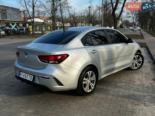 Серый Киа Рио, объемом двигателя 1.59 л и пробегом 109 тыс. км за 12200 $, фото 4 на Automoto.ua