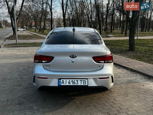 Серый Киа Рио, объемом двигателя 1.59 л и пробегом 109 тыс. км за 12200 $, фото 6 на Automoto.ua
