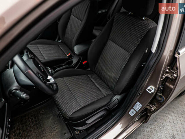 Серый Киа Рио, объемом двигателя 1.6 л и пробегом 27 тыс. км за 15859 $, фото 9 на Automoto.ua