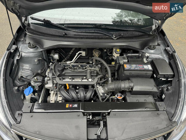 Серый Киа Рио, объемом двигателя 1.37 л и пробегом 67 тыс. км за 13800 $, фото 35 на Automoto.ua