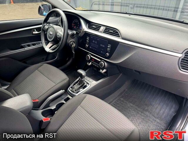 Серый Киа Рио, объемом двигателя 1.6 л и пробегом 70 тыс. км за 15300 $, фото 3 на Automoto.ua