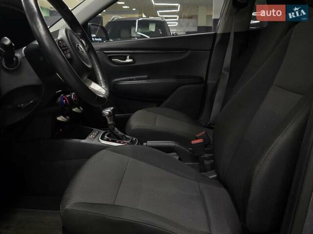 Сірий Кіа Ріо, об'ємом двигуна 1.37 л та пробігом 60 тис. км за 13999 $, фото 14 на Automoto.ua
