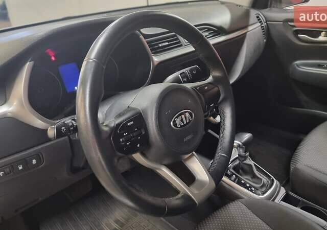 Серый Киа Рио, объемом двигателя 1.37 л и пробегом 64 тыс. км за 12900 $, фото 5 на Automoto.ua
