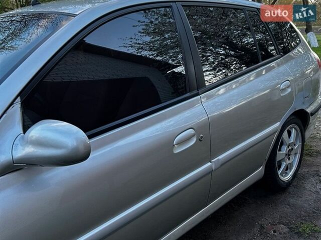 Серый Киа Рио, объемом двигателя 1.49 л и пробегом 170 тыс. км за 2500 $, фото 2 на Automoto.ua