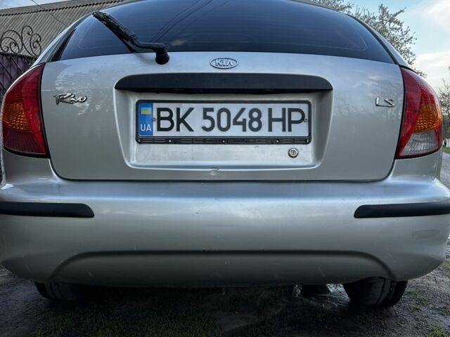 Серый Киа Рио, объемом двигателя 1.5 л и пробегом 173 тыс. км за 2600 $, фото 6 на Automoto.ua