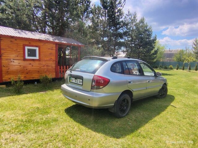 Сірий Кіа Ріо, об'ємом двигуна 1.5 л та пробігом 245 тис. км за 2400 $, фото 2 на Automoto.ua