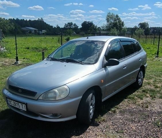Серый Киа Рио, объемом двигателя 1.3 л и пробегом 270 тыс. км за 2194 $, фото 9 на Automoto.ua