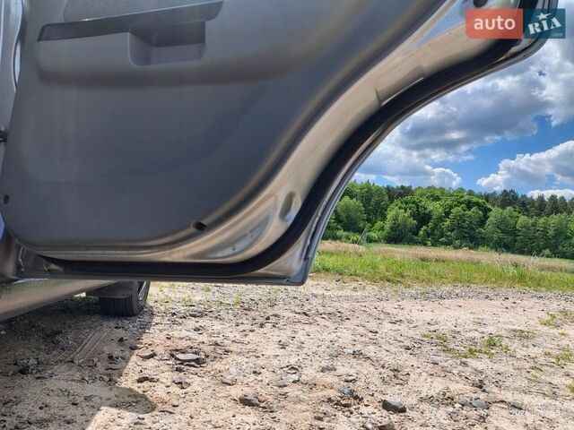 Серый Киа Рио, объемом двигателя 1.5 л и пробегом 245 тыс. км за 2400 $, фото 9 на Automoto.ua