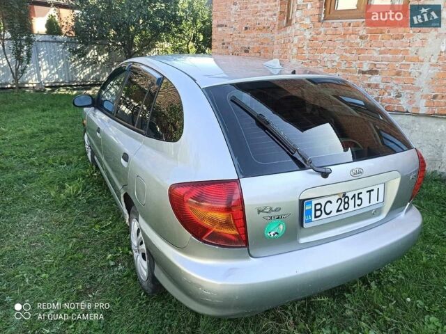 Сірий Кіа Ріо, об'ємом двигуна 1.34 л та пробігом 270 тис. км за 2350 $, фото 9 на Automoto.ua