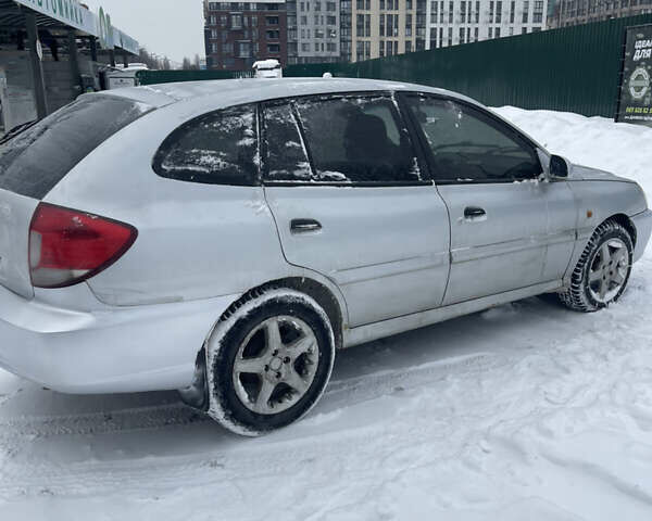 Сірий Кіа Ріо, об'ємом двигуна 1.34 л та пробігом 402 тис. км за 3300 $, фото 5 на Automoto.ua