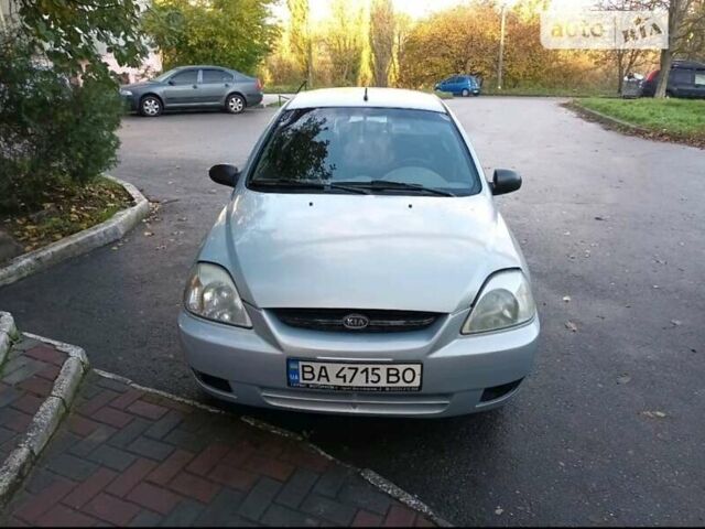 Серый Киа Рио, объемом двигателя 1.34 л и пробегом 214 тыс. км за 3100 $, фото 2 на Automoto.ua