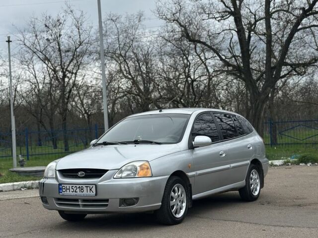 Серый Киа Рио, объемом двигателя 1.3 л и пробегом 225 тыс. км за 2500 $, фото 2 на Automoto.ua