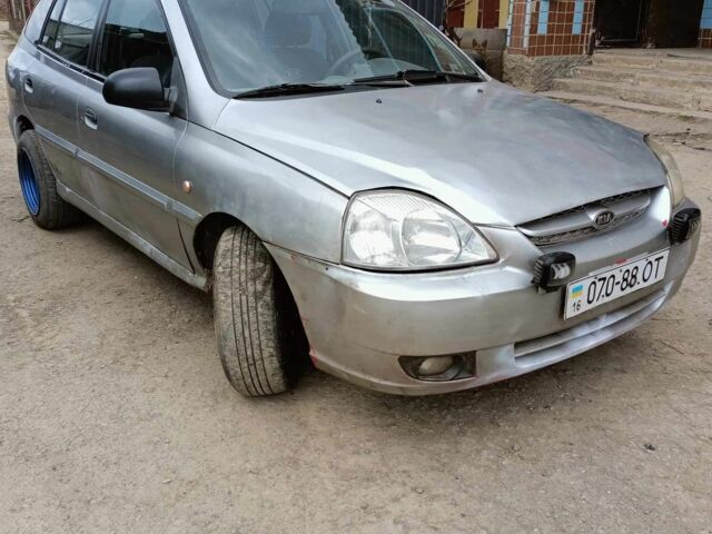 Серый Киа Рио, объемом двигателя 0 л и пробегом 230 тыс. км за 1100 $, фото 2 на Automoto.ua