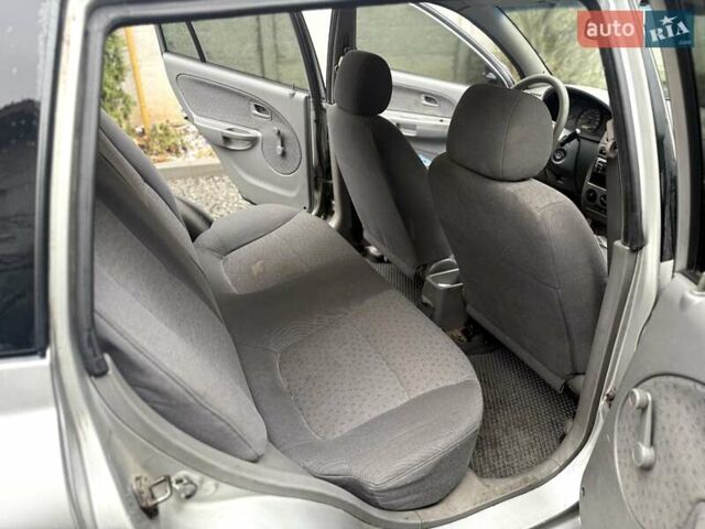 Серый Киа Рио, объемом двигателя 1.4 л и пробегом 188 тыс. км за 2900 $, фото 3 на Automoto.ua