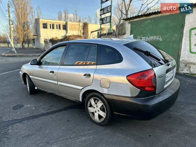 Сірий Кіа Ріо, об'ємом двигуна 1.3 л та пробігом 211 тис. км за 1750 $, фото 1 на Automoto.ua