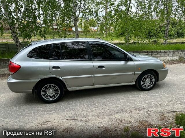 Серый Киа Рио, объемом двигателя 1.3 л и пробегом 206 тыс. км за 1750 $, фото 10 на Automoto.ua