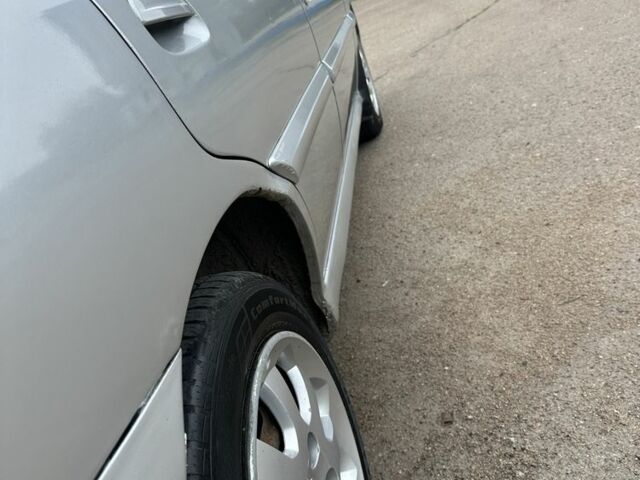 Серый Киа Рио, объемом двигателя 1.3 л и пробегом 225 тыс. км за 2500 $, фото 7 на Automoto.ua