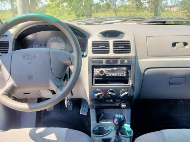 Сірий Кіа Ріо, об'ємом двигуна 1.3 л та пробігом 280 тис. км за 2100 $, фото 7 на Automoto.ua