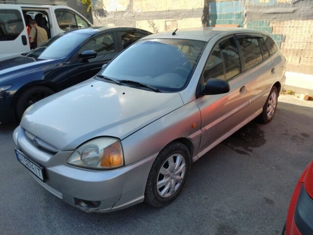 Серый Киа Рио, объемом двигателя 1.3 л и пробегом 394 тыс. км за 2309 $, фото 2 на Automoto.ua