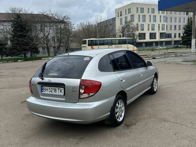 Серый Киа Рио, объемом двигателя 1.3 л и пробегом 225 тыс. км за 2500 $, фото 6 на Automoto.ua