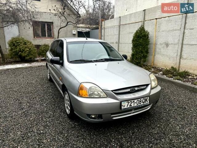 Серый Киа Рио, объемом двигателя 1.4 л и пробегом 188 тыс. км за 2900 $, фото 11 на Automoto.ua