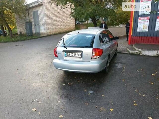 Серый Киа Рио, объемом двигателя 1.34 л и пробегом 214 тыс. км за 3100 $, фото 3 на Automoto.ua