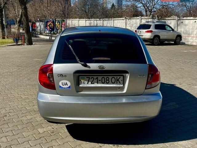 Серый Киа Рио, объемом двигателя 1.3 л и пробегом 188 тыс. км за 2699 $, фото 3 на Automoto.ua